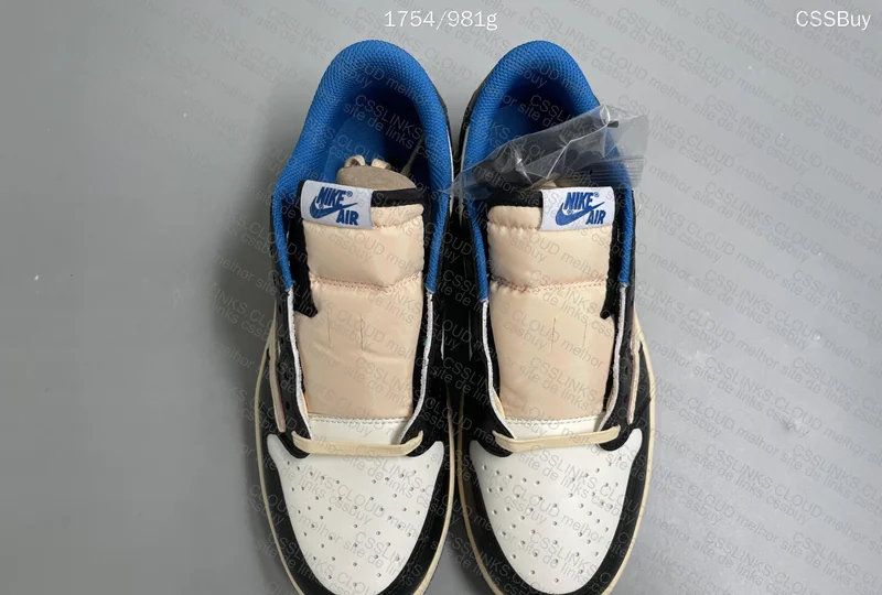 Air Jordan 1 Low Travis Scott x Fragment
