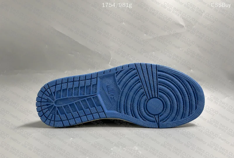 Air Jordan 1 Low Travis Scott x Fragment 8