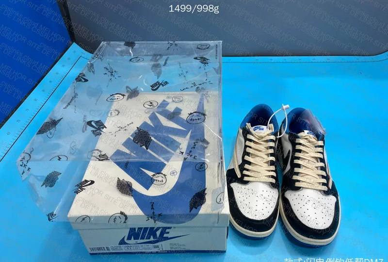 Air Jordan 1 Low Travis Scott x Fragment 2