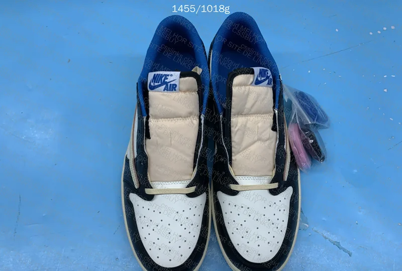 Air Jordan 1 Low Travis Scott x Fragment