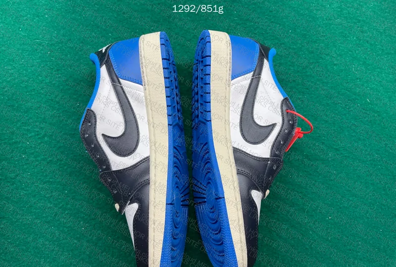 Air Jordan 1 Low 'Travis Scott x Fragment' 2