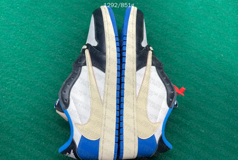 Air Jordan 1 Low 'Travis Scott x Fragment' 8