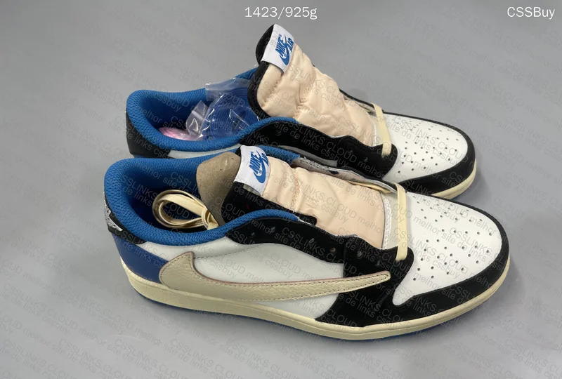 Air Jordan 1 Low Travis Scott x Fragments