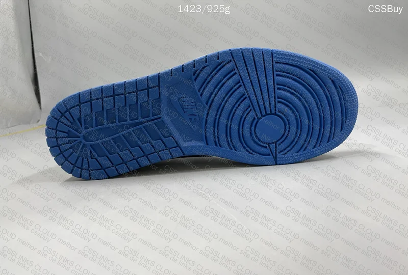 Air Jordan 1 Low Travis Scott x Fragments 5