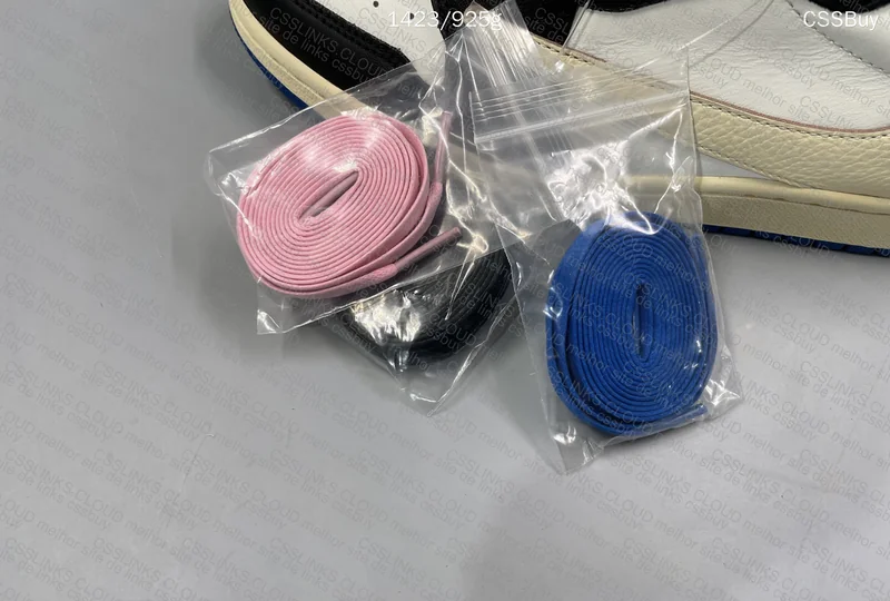 Air Jordan 1 Low Travis Scott x Fragments 9
