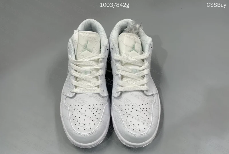Air Jordan 1 Low 'Triple White' 2