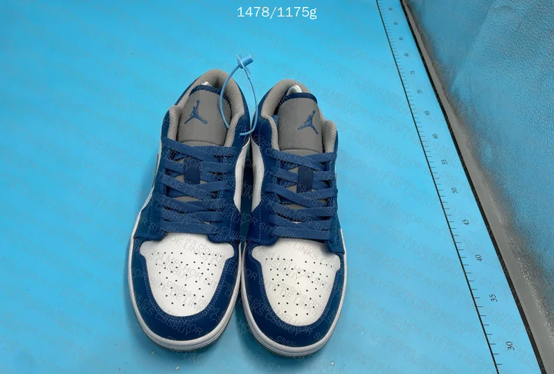 Air Jordan 1 Low True Blue 6