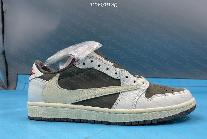 Air Jordan 1 Low TS 8