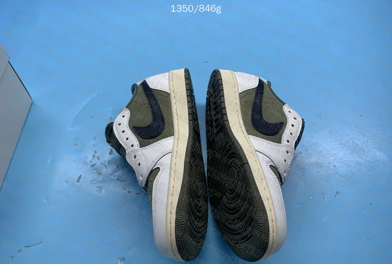 Air Jordan 1 Low TS Olive 7