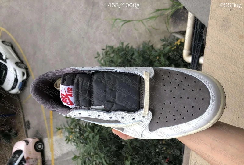 Air Jordan 1 Low TS Reverse Mocha 5