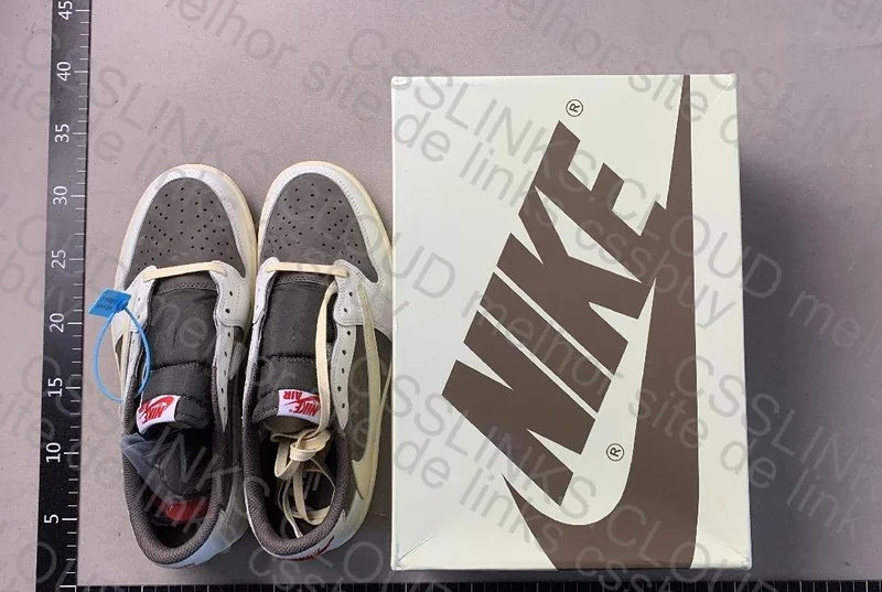 Air Jordan 1 Low TS Reverse Mocha
