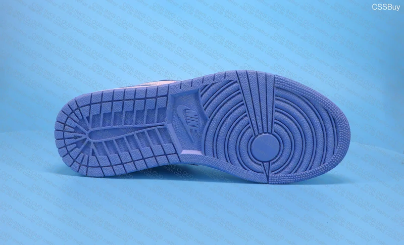 Air Jordan 1 Low UNC 5
