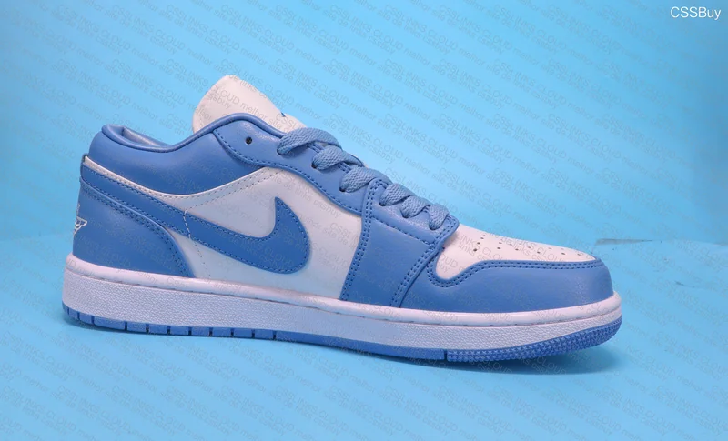 Air Jordan 1 Low UNC 7