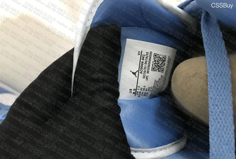 Air Jordan 1 Low UNC 9