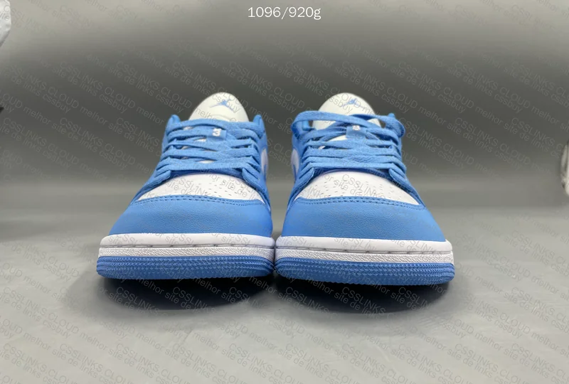 Air Jordan 1 Low UNC 4