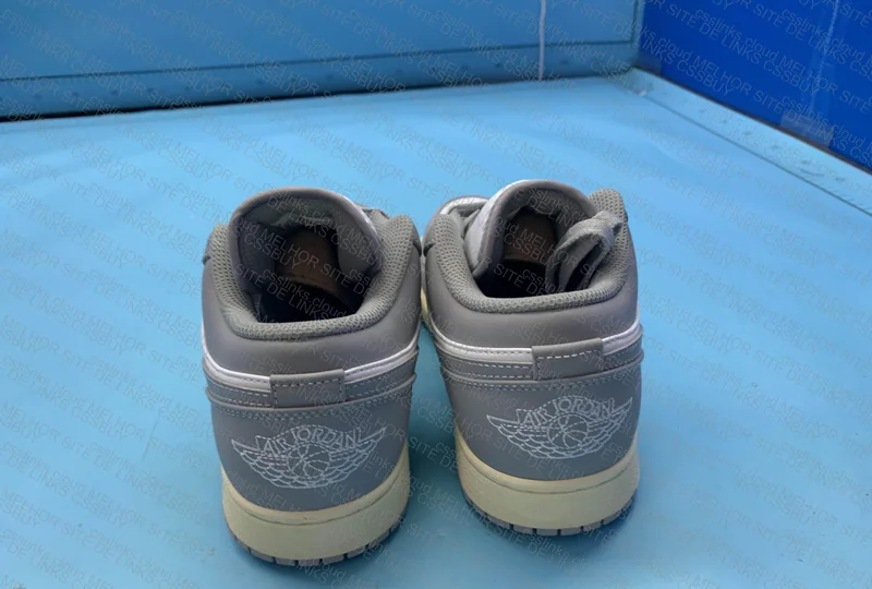Air Jordan 1 Low Vintage Grey - DT