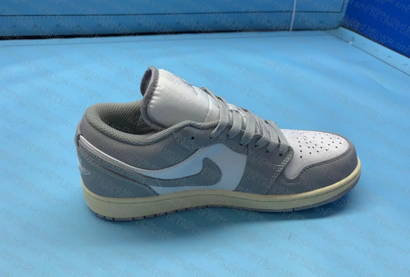 Air Jordan 1 Low Vintage Grey - DT 4