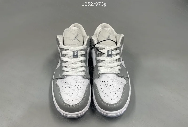 Air Jordan 1 Low 'Wolf'