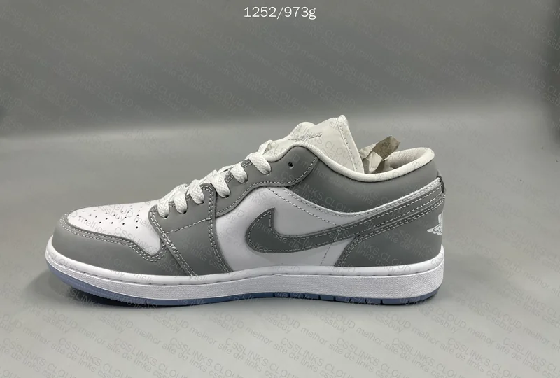 Air Jordan 1 Low 'Wolf' 6
