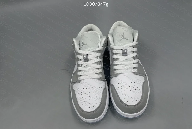 Air Jordan 1 Low - Wolf Gray