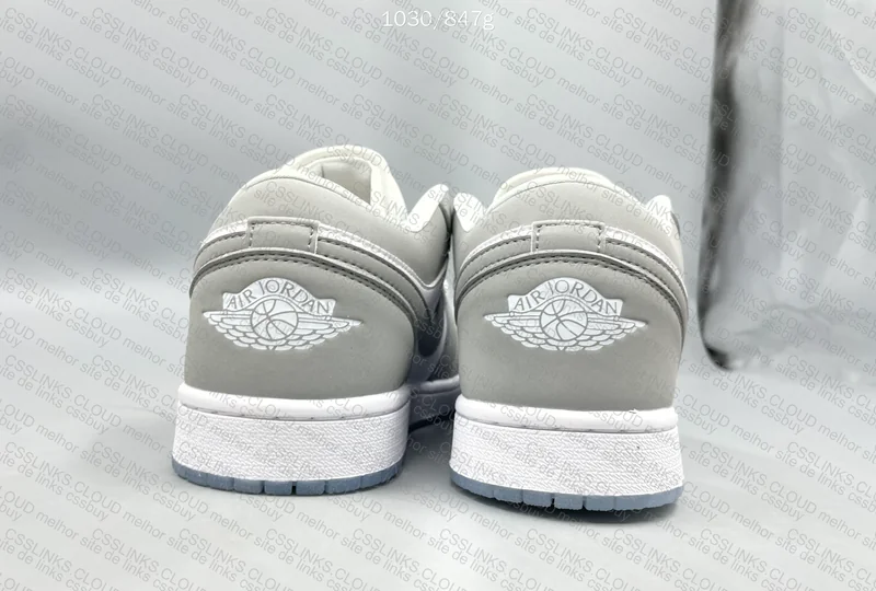 Air Jordan 1 Low - Wolf Gray 4