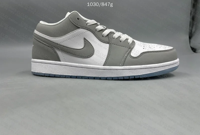 Air Jordan 1 Low - Wolf Gray 6