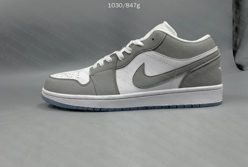 Air Jordan 1 Low - Wolf Gray 9