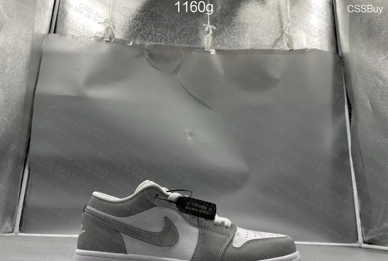 Air Jordan 1 Low Wolf Grey 2