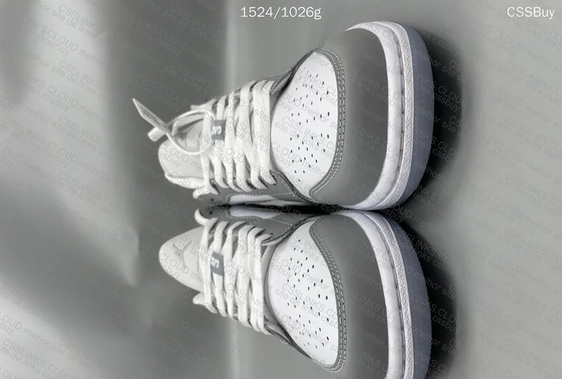 Air Jordan 1 Low Wolf Grey 2