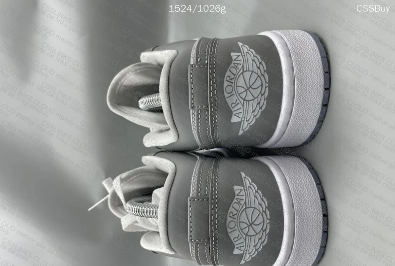 Air Jordan 1 Low Wolf Grey 4