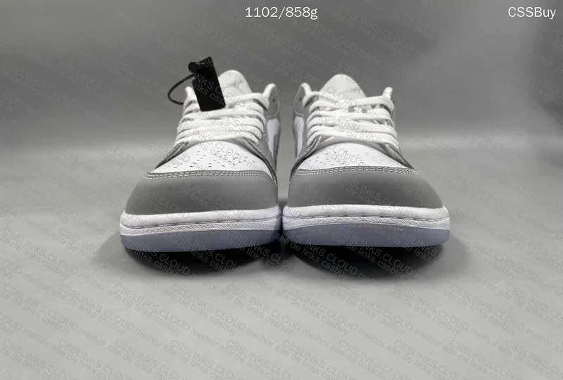 Air Jordan 1 Low 'Wolf Grey'