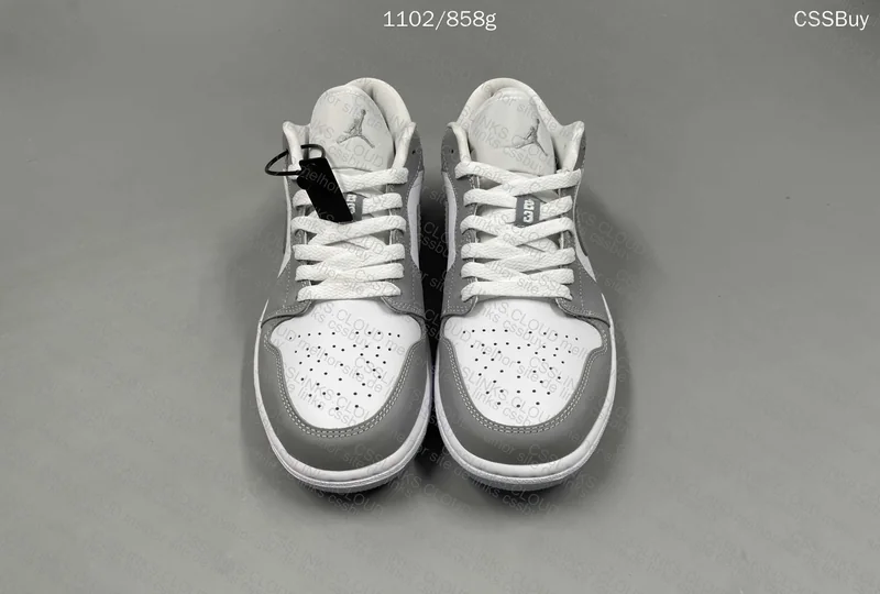 Air Jordan 1 Low 'Wolf Grey' 2
