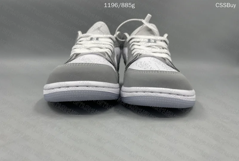 Air Jordan 1 Low Wolf Grey 2