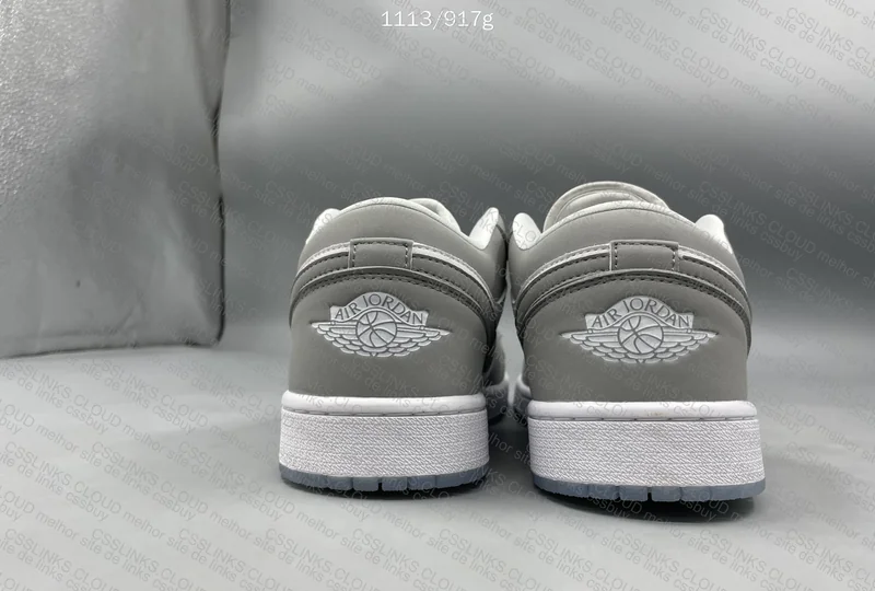 Air Jordan 1 Low - Wolf Grey 5