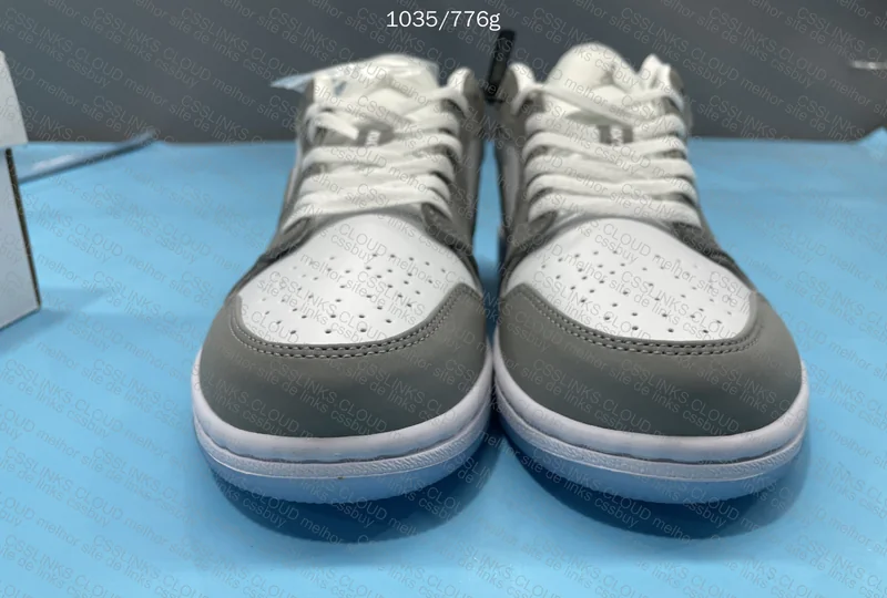 Air Jordan 1 Low Wolf Grey (SALE) 4