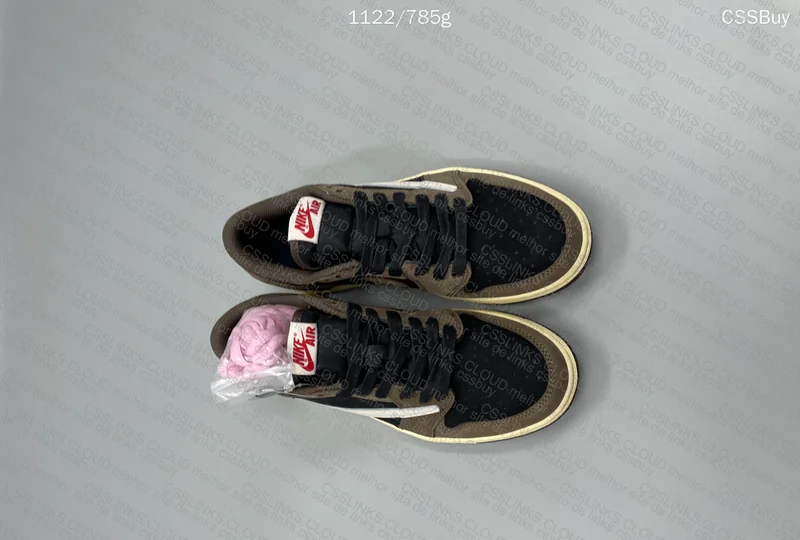 Air Jordan 1 Low x Travis Scott 6
