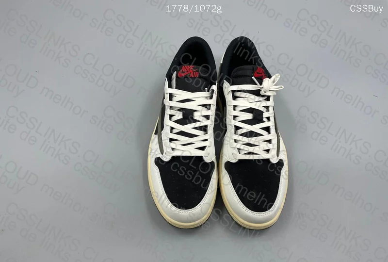 Air Jordan 1 Low x Travis Scott 2
