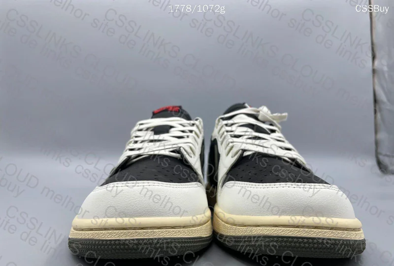 Air Jordan 1 Low x Travis Scott 4