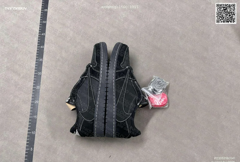 Air Jordan 1 Low x Travis Scott 'Black Phantom' 5