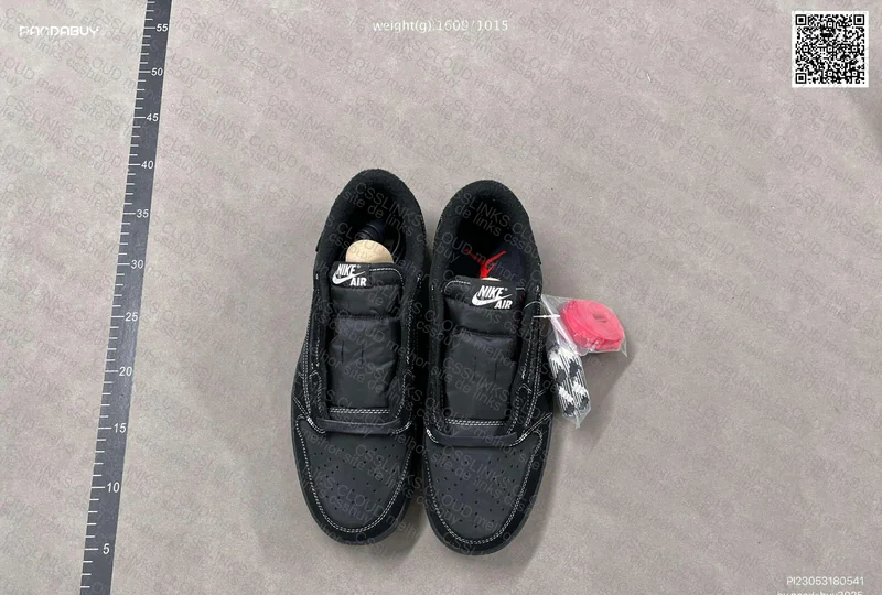 Air Jordan 1 Low x Travis Scott 'Black Phantom' 6