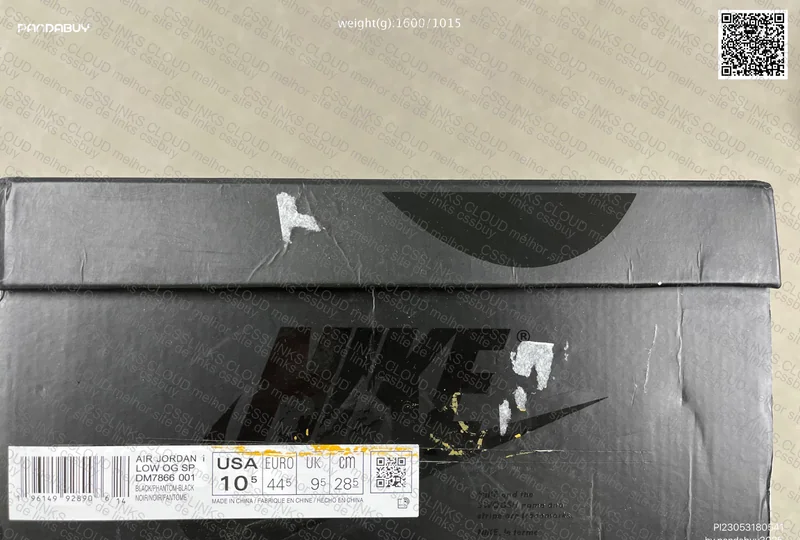 Air Jordan 1 Low x Travis Scott 'Black Phantom' 2