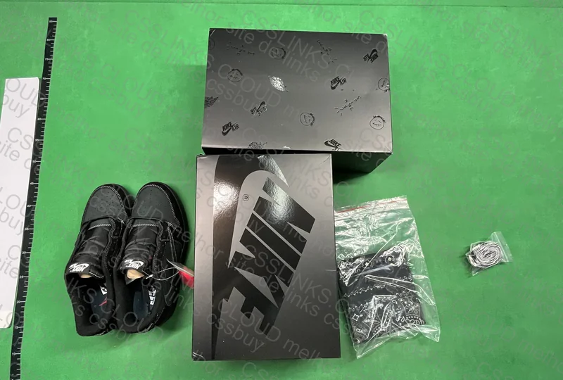 Air Jordan 1 Low X Travis Scott Black Phantom 3