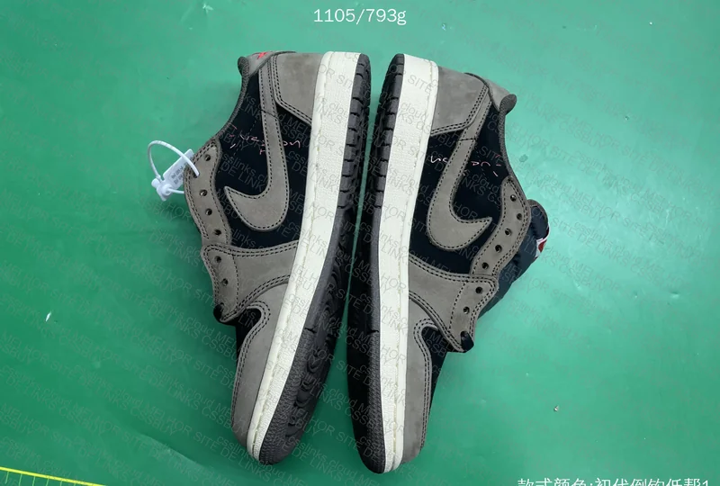 Air Jordan 1 Low x Travis Scott 'Dark Mocha' 6