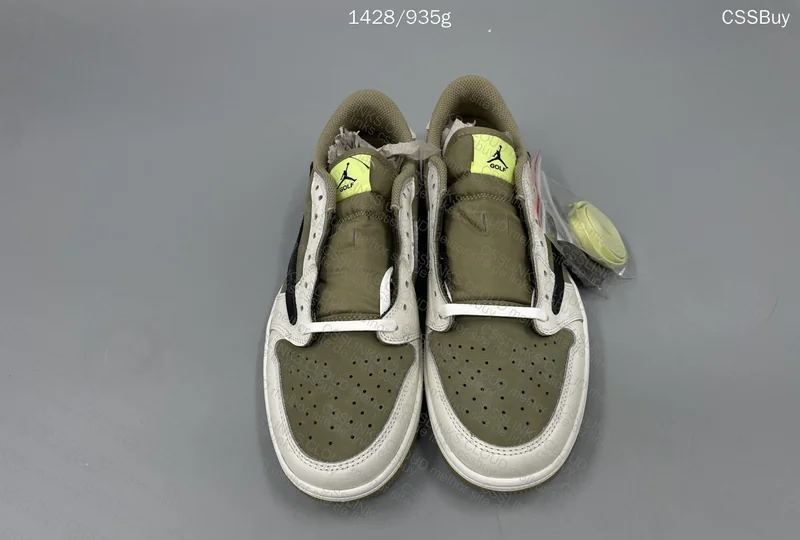 Air Jordan 1 Low x Travis Scott Golf