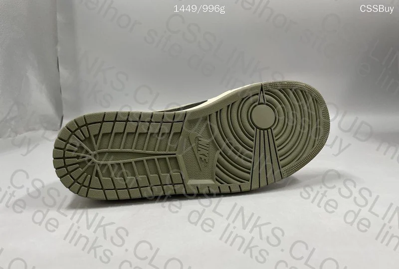 Air Jordan 1 Low x Travis Scott Olive