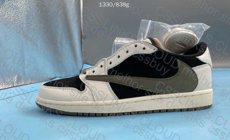 Air Jordan 1 Low x Travis Scott - Olive