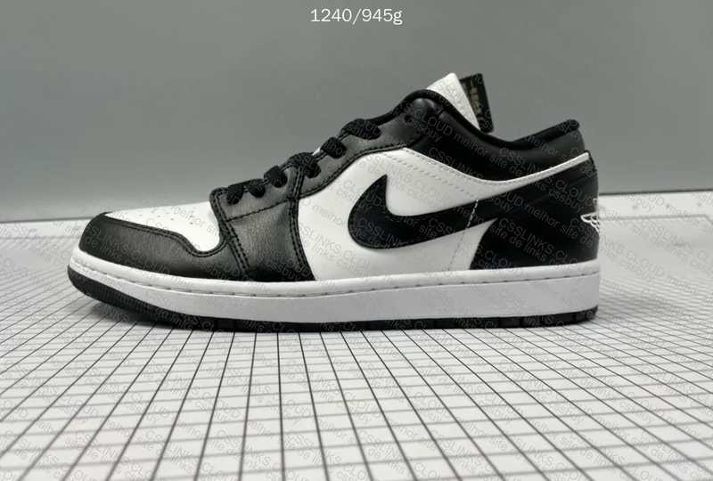 Air Jordan 1 Low Panda