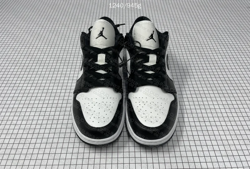 Air Jordan 1 Low Panda 2