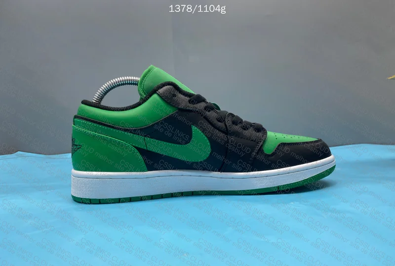 Air Jordan 1 Lucky Green 10