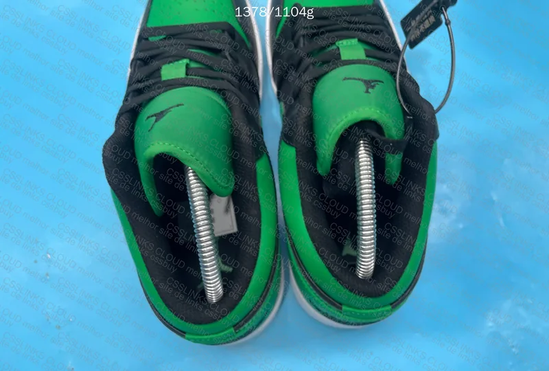 Air Jordan 1 Lucky Green 2